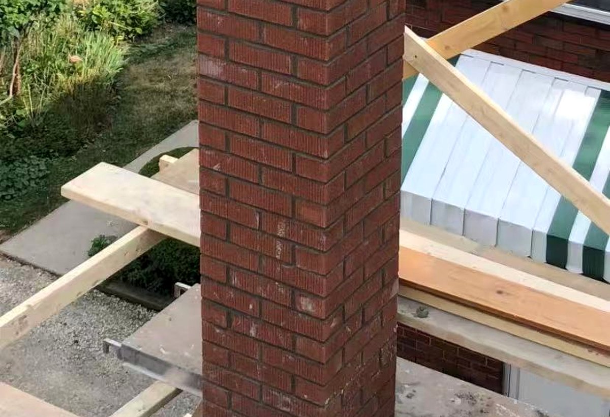 Stouffville chimney masonry restoration - after
