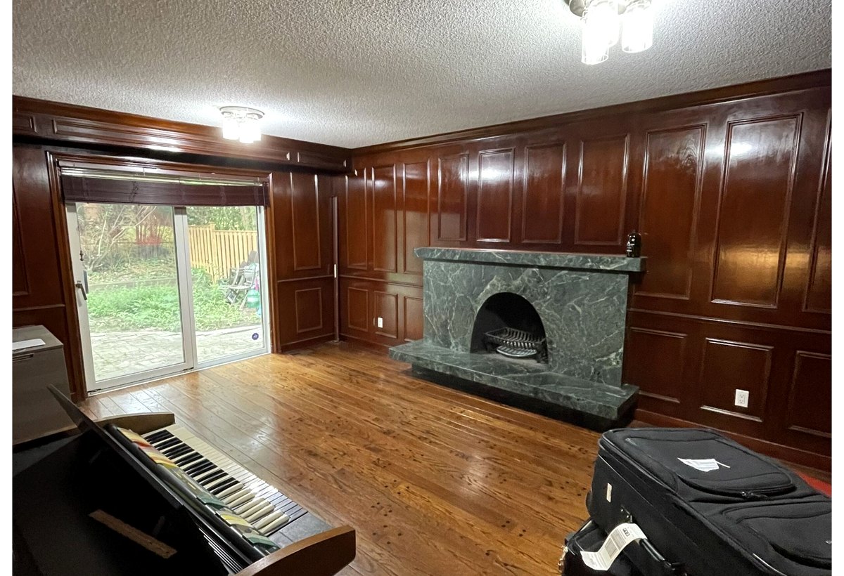 North York living room before